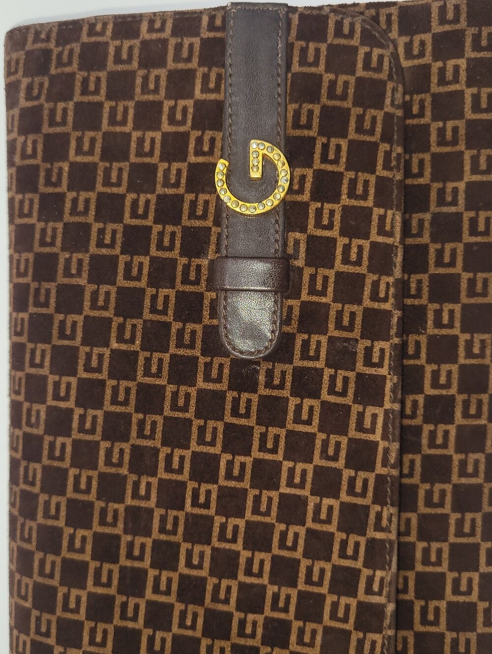 Vintage Gucci Monogram Suede Clutch - Picture 5 of 6